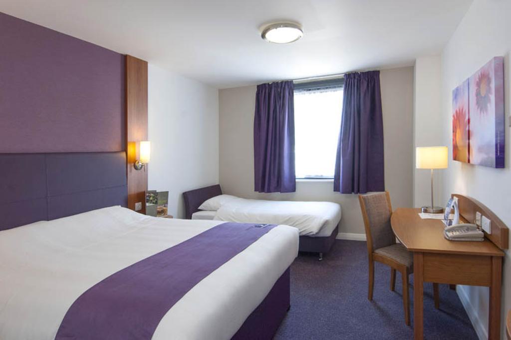 Premier Inn Plymouth City Centre - Sutton Harbour Værelse billede