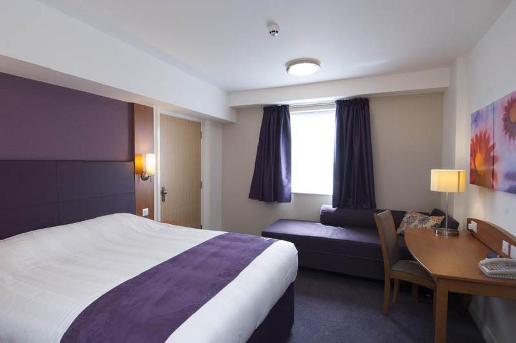 Premier Inn Plymouth City Centre - Sutton Harbour Værelse billede
