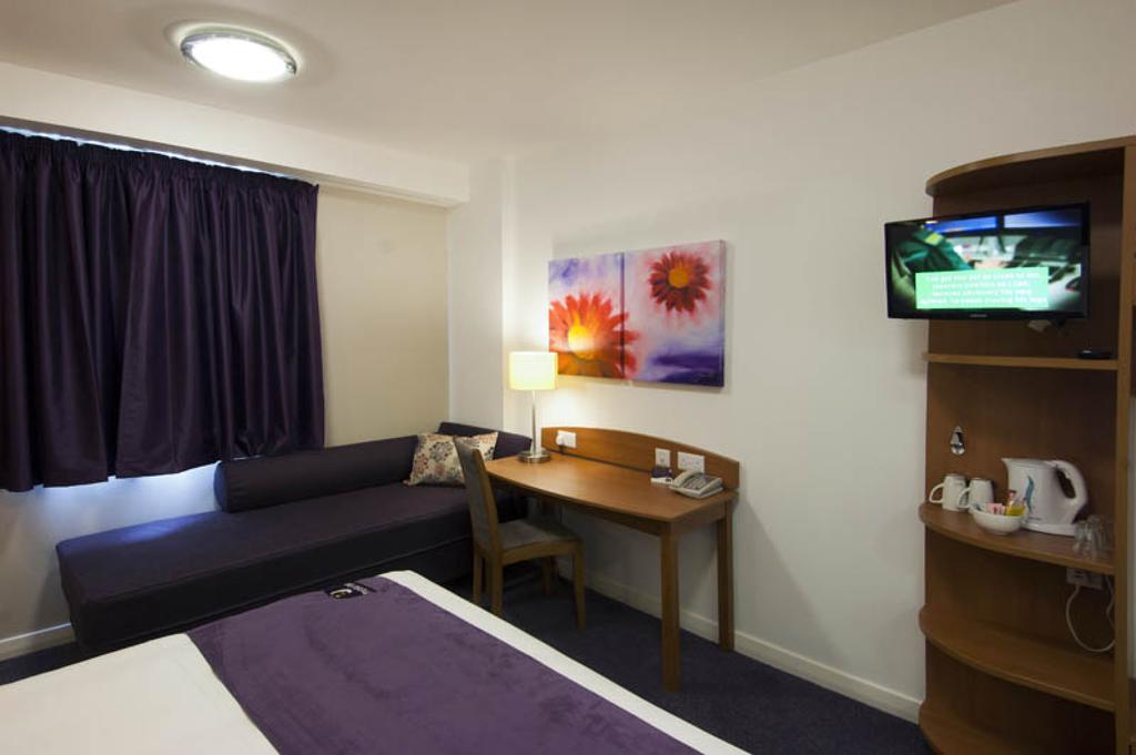Premier Inn Plymouth City Centre - Sutton Harbour Værelse billede